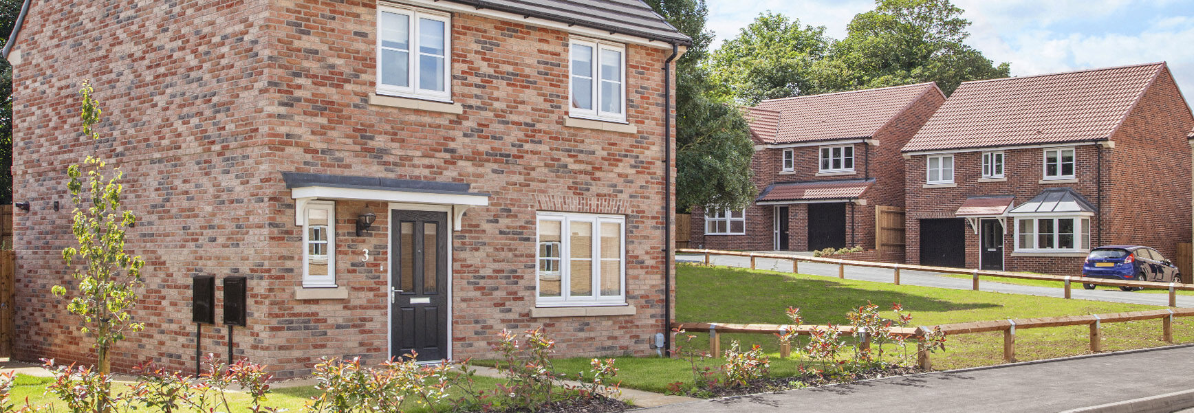 New build homes on a completed development street